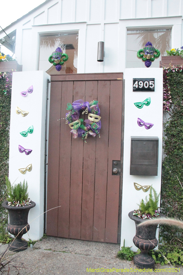 Krewe-of-House-Floats-02087-Uptown-2021