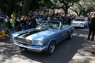 2008-Krewe-of-Iris-New-Orleans-Mardi-Gras-Parade-0033