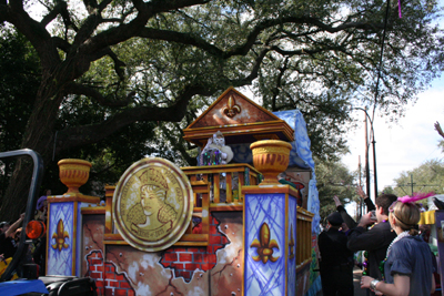 2008-Krewe-of-Iris-New-Orleans-Mardi-Gras-Parade-0034