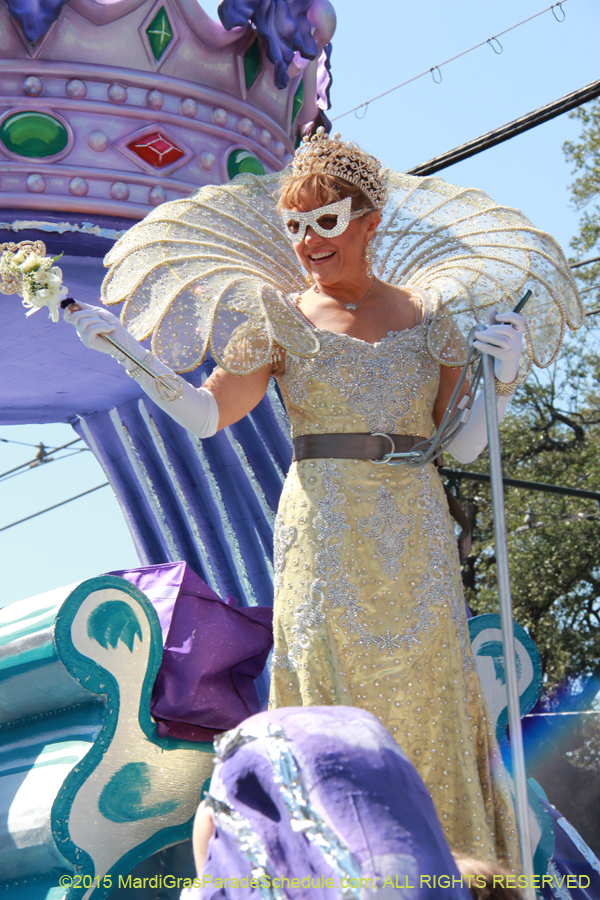 Krewe-of-Iris-2015-17132