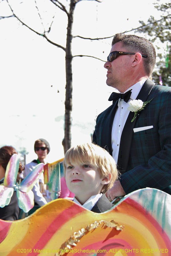 2016-le-Krewe-of-Iris-009237