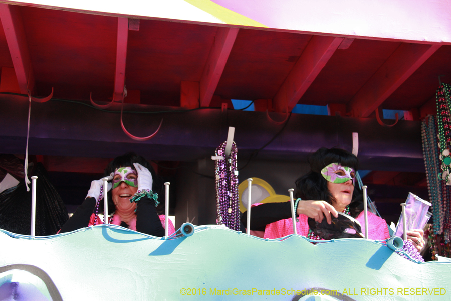 2016-le-Krewe-of-Iris-009391