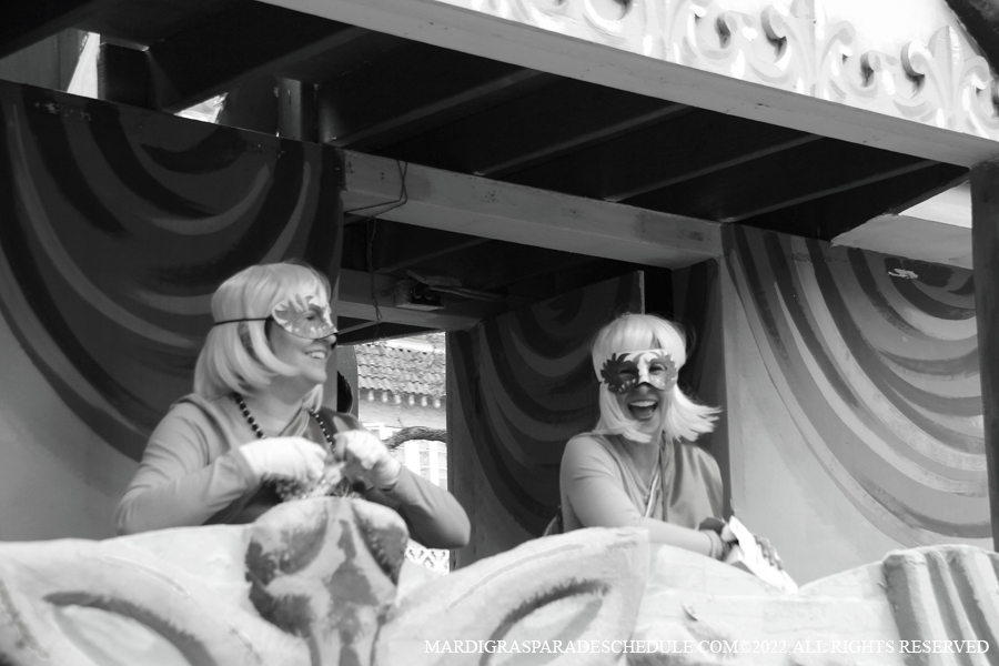 Krewe-of-Iris-00047-2022