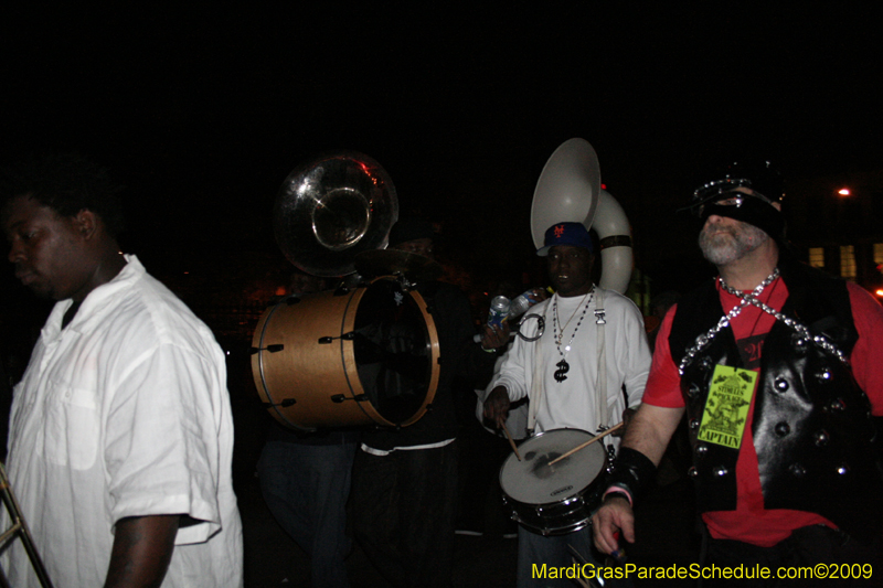 Krewe-du-Vieux-Mardi-Gras-French-Quarter-New-Orleans-2009-0123