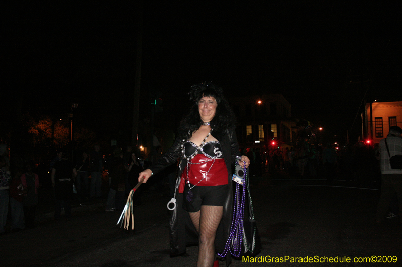 Krewe-du-Vieux-Mardi-Gras-French-Quarter-New-Orleans-2009-0124