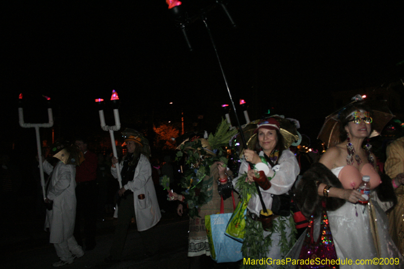 Krewe-du-Vieux-Mardi-Gras-French-Quarter-New-Orleans-2009-0136