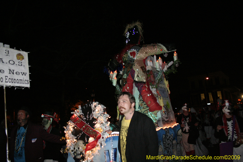 Krewe-du-Vieux-Mardi-Gras-French-Quarter-New-Orleans-2009-0141