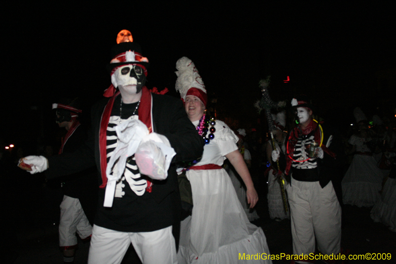 Krewe-du-Vieux-Mardi-Gras-French-Quarter-New-Orleans-2009-0144