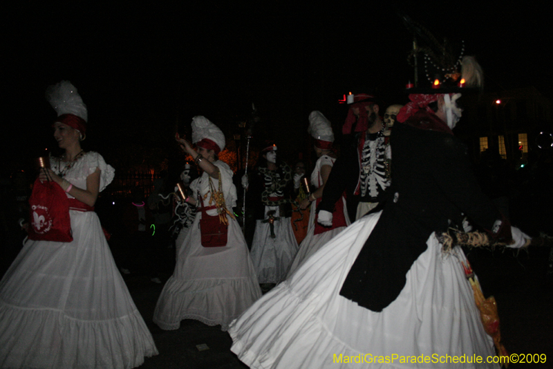 Krewe-du-Vieux-Mardi-Gras-French-Quarter-New-Orleans-2009-0146