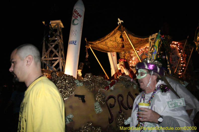 Krewe-du-Vieux-Mardi-Gras-French-Quarter-New-Orleans-2009-0170