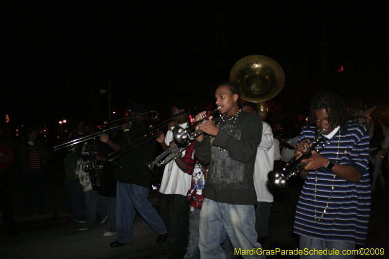 Krewe-du-Vieux-Mardi-Gras-French-Quarter-New-Orleans-2009-0191