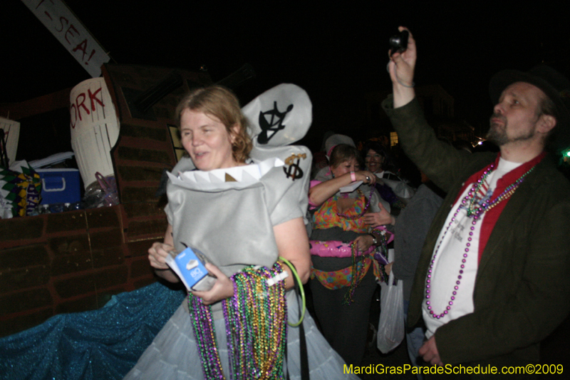 Krewe-du-Vieux-Mardi-Gras-French-Quarter-New-Orleans-2009-0211