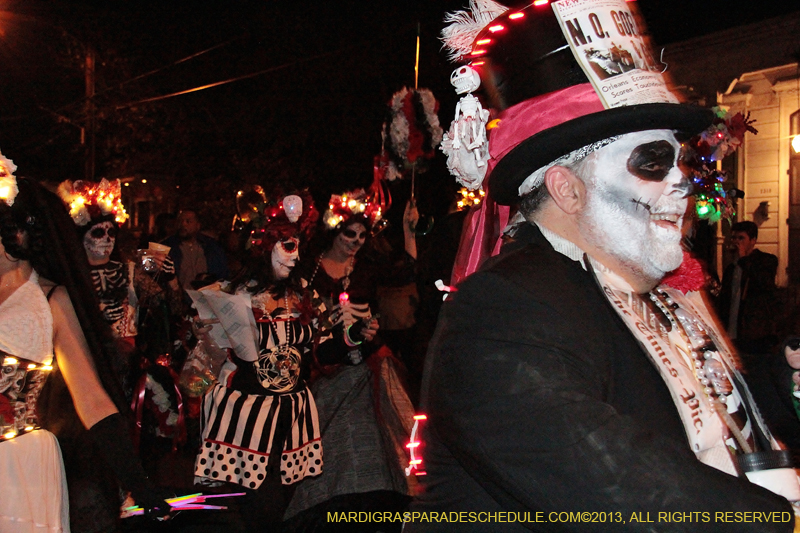 2013-Krewe-du-Vieux-1064