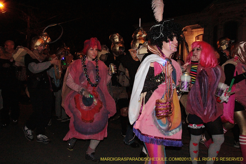 2013-Krewe-du-Vieux-1075