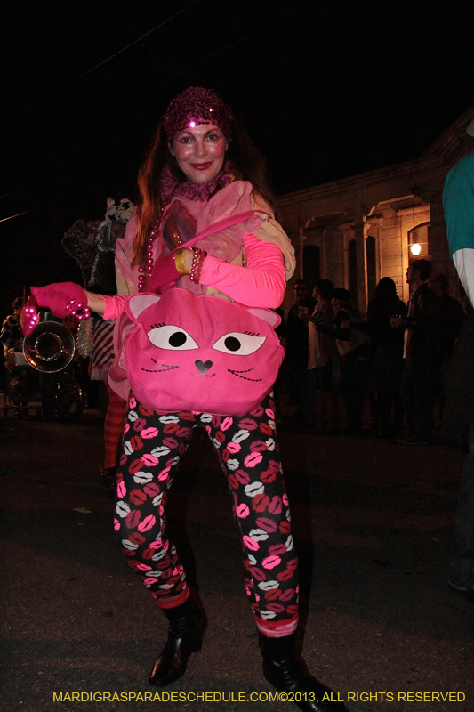 2013-Krewe-du-Vieux-1081