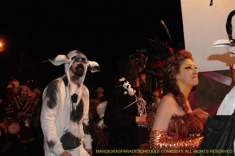 2013-Krewe-du-Vieux-1087