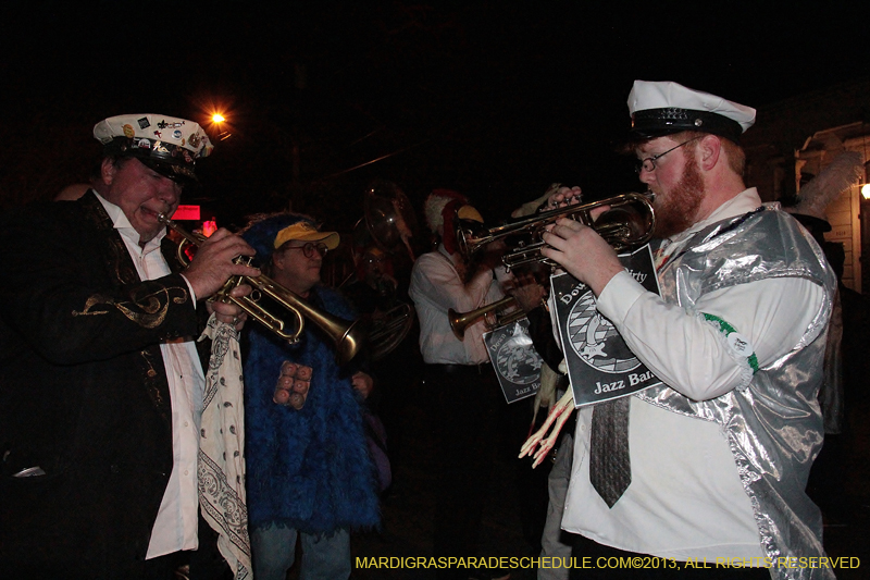 2013-Krewe-du-Vieux-1101