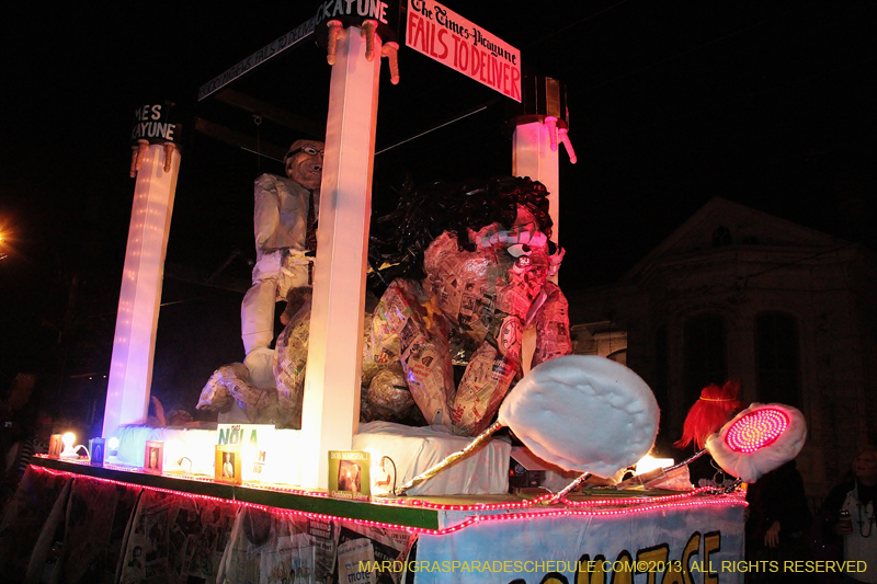 2013-Krewe-du-Vieux-1107