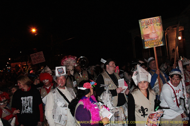 2013-Krewe-du-Vieux-1113