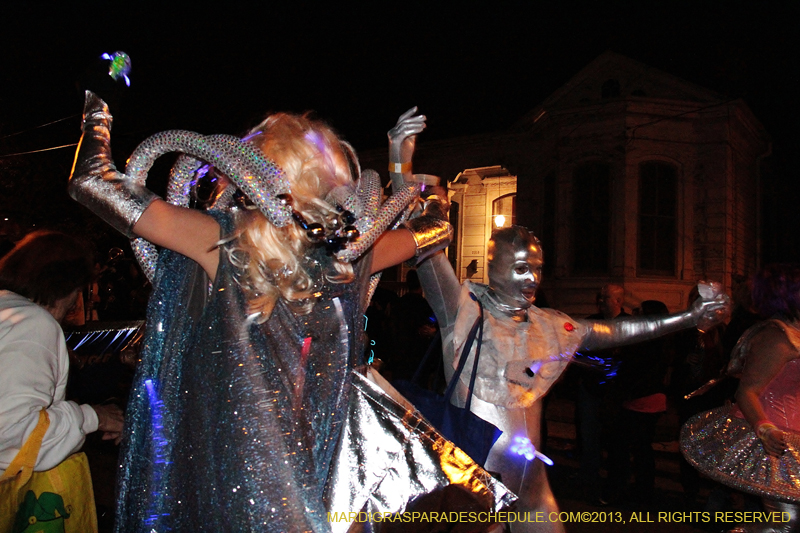 2013-Krewe-du-Vieux-1150