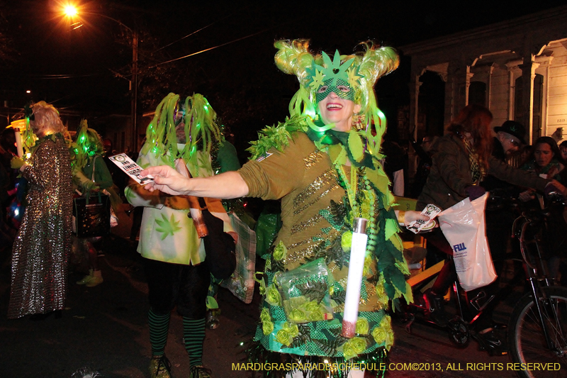 2013-Krewe-du-Vieux-1166