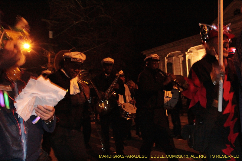 2013-Krewe-du-Vieux-1193