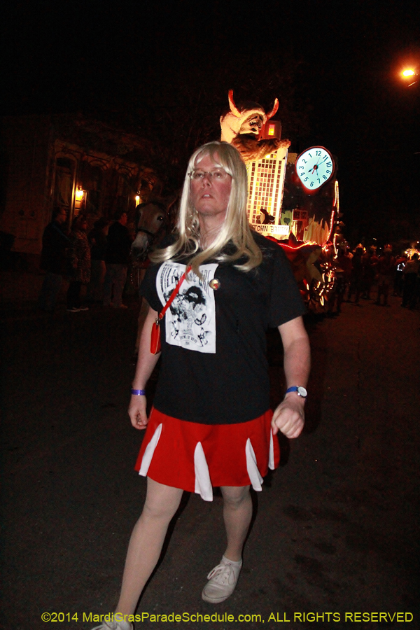 2014-Krewe-du-Vieux11035