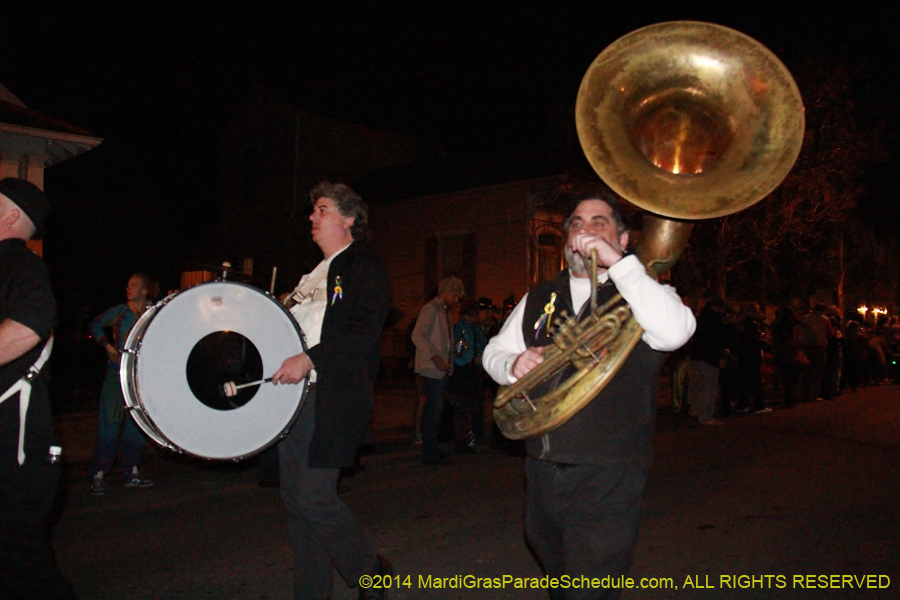 2014-Krewe-du-Vieux11046