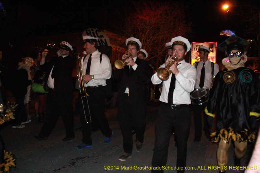 2014-Krewe-du-Vieux11068