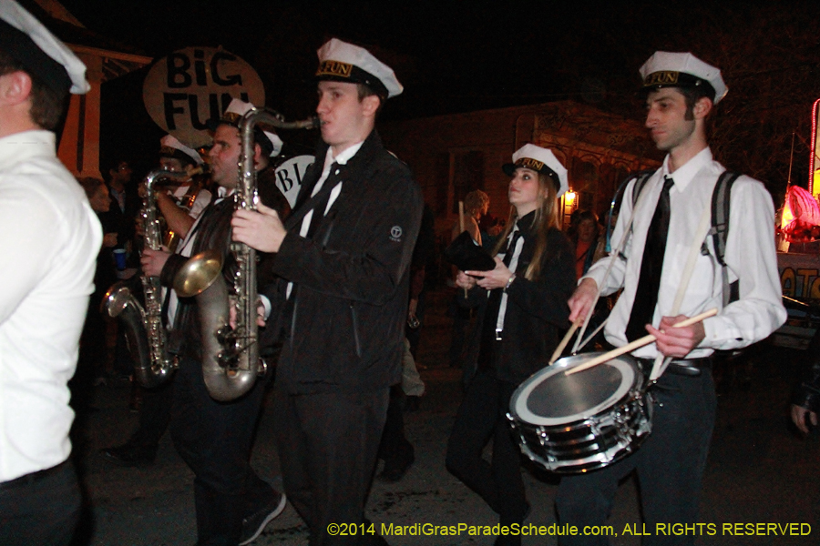 2014-Krewe-du-Vieux11069