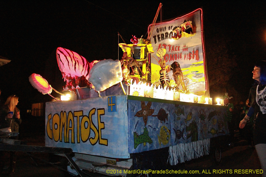 2014-Krewe-du-Vieux11070