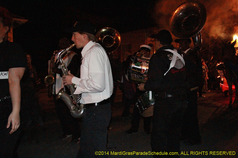2014-Krewe-du-Vieux11084