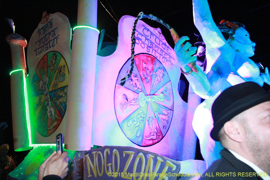 Krewe_du_Vieux_Mardi_Gras-1056