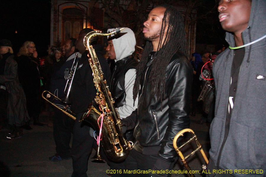 2016-Krewe-du-vieux-000611