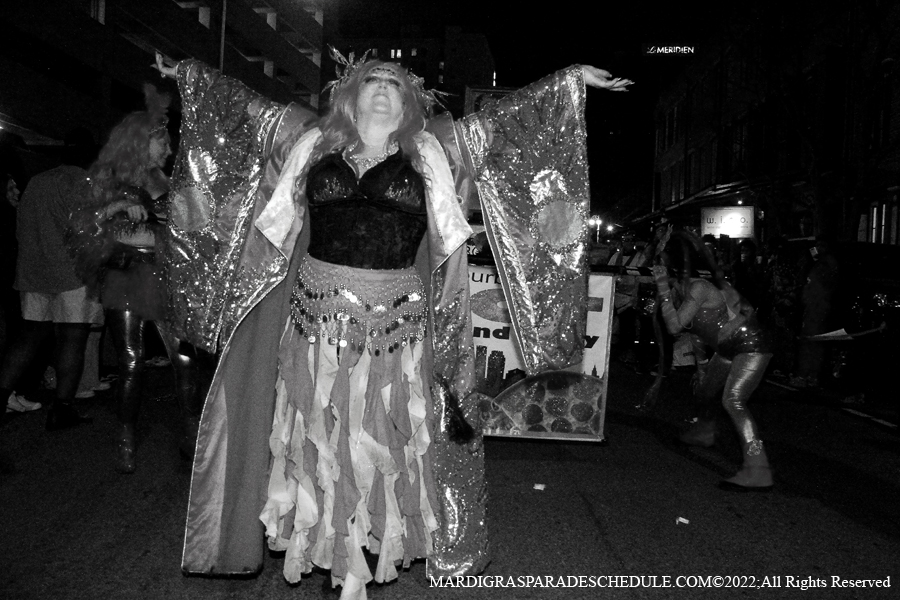 Krewe-du-Vieux00026-2022