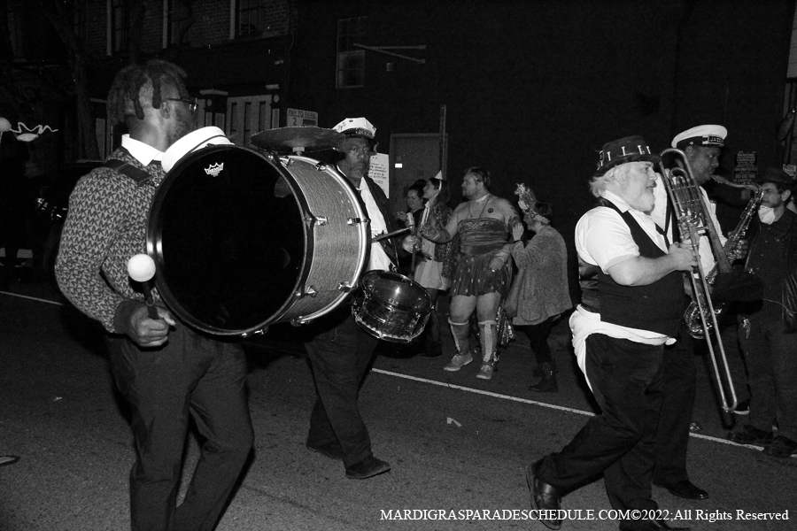 Krewe-du-Vieux00049-2022