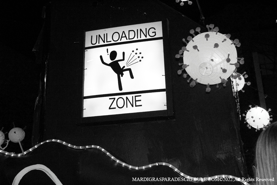 Krewe-du-Vieux00053-2022