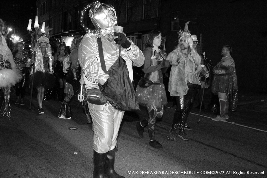 Krewe-du-Vieux00064-2022