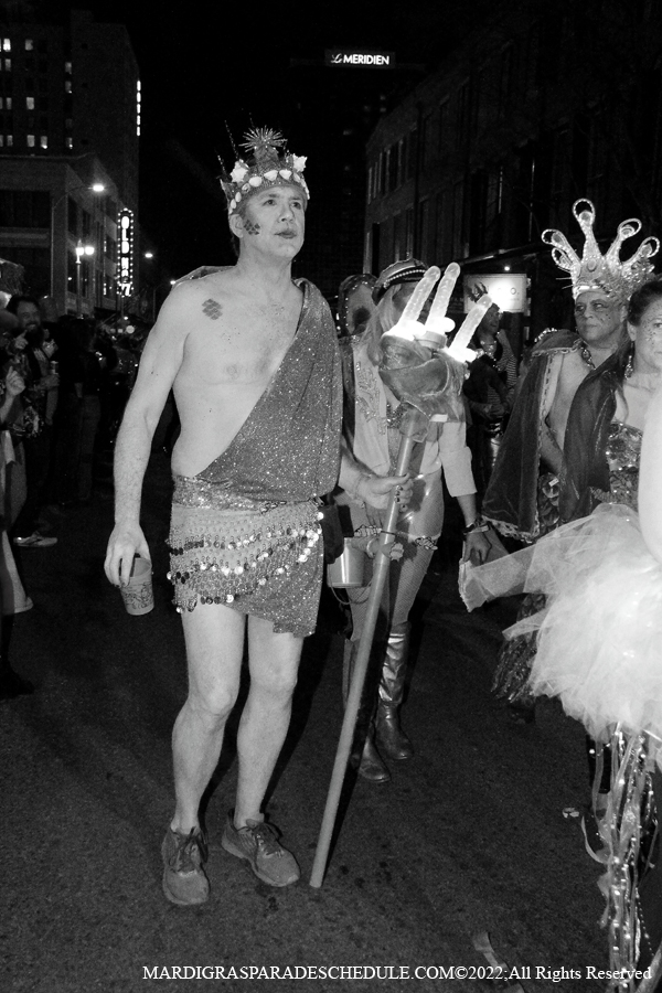 Krewe-du-Vieux00066-2022