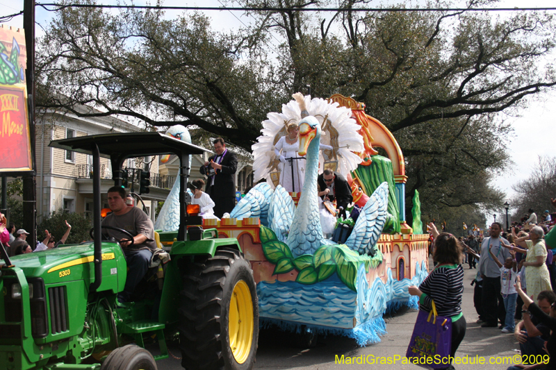 2009-Krewe-of-King-Arthur-New-Orleans-Mardi-Gras-0303