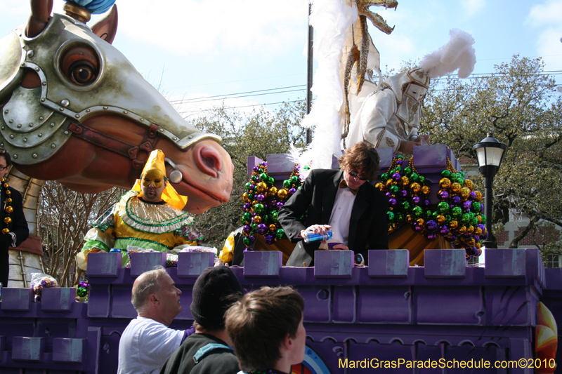 Krewe-of-King-Arthur-2010-Uptown-New-Orleans-Mardi-Gras-4665