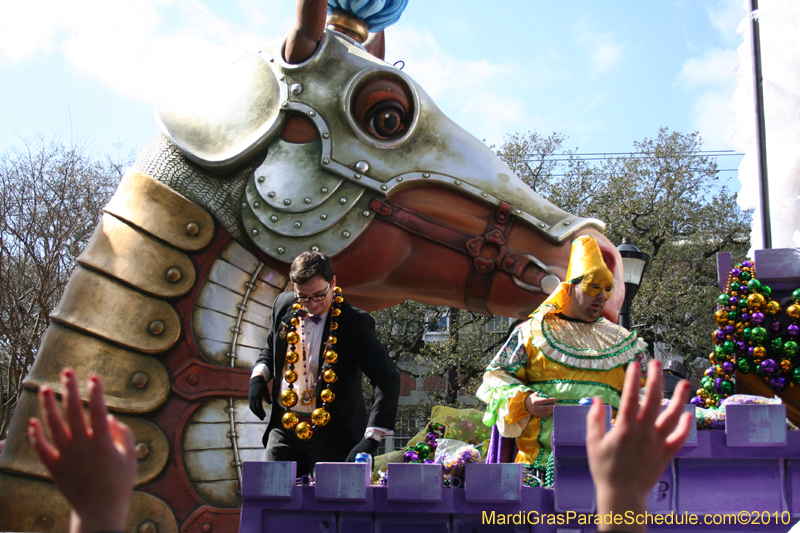 Krewe-of-King-Arthur-2010-Uptown-New-Orleans-Mardi-Gras-4666