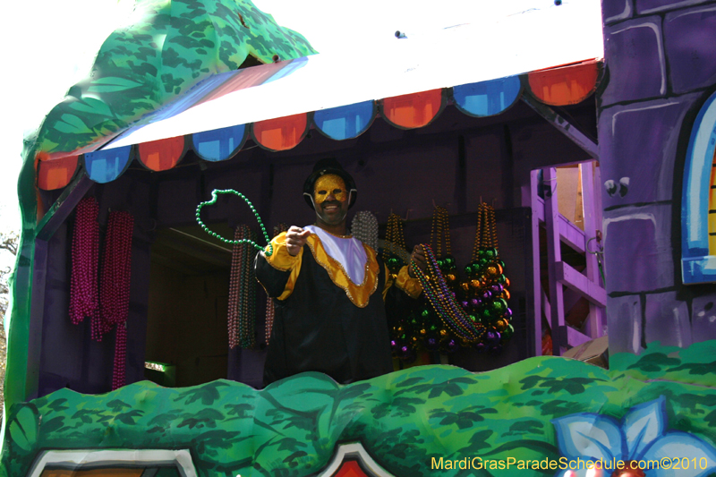 Krewe-of-King-Arthur-2010-Uptown-New-Orleans-Mardi-Gras-4668
