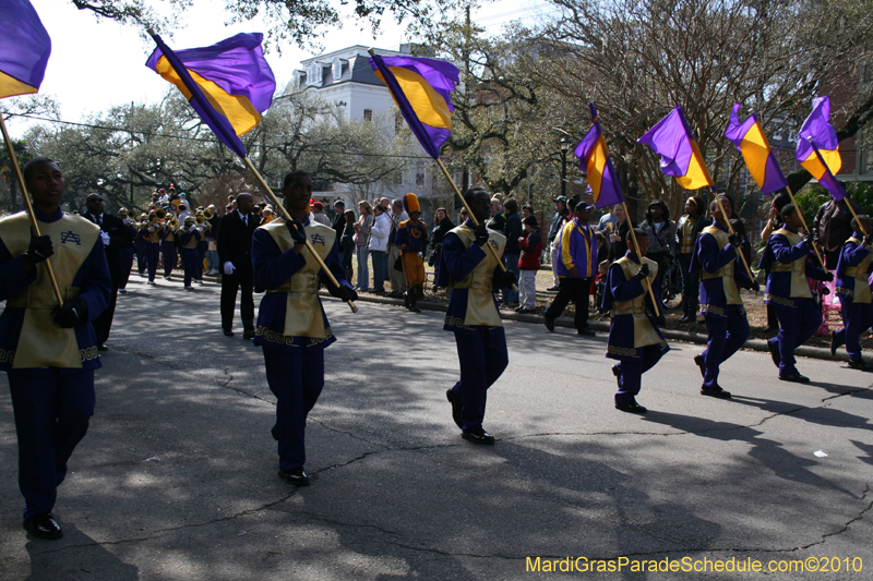Krewe-of-King-Arthur-2010-Uptown-New-Orleans-Mardi-Gras-4670