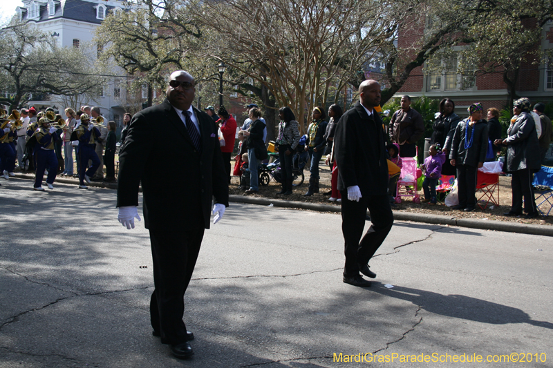 Krewe-of-King-Arthur-2010-Uptown-New-Orleans-Mardi-Gras-4671