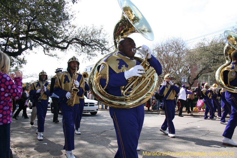 Krewe-of-King-Arthur-2010-Uptown-New-Orleans-Mardi-Gras-4678