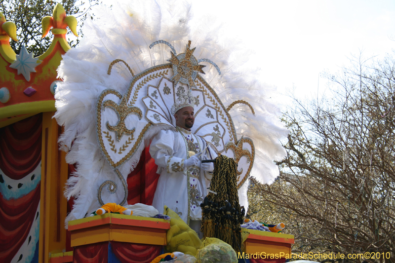 Krewe-of-King-Arthur-2010-Uptown-New-Orleans-Mardi-Gras-4692
