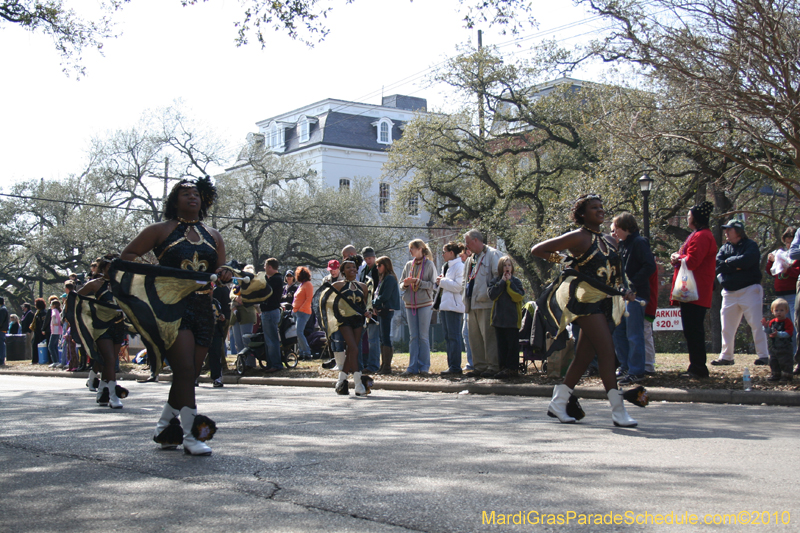 Krewe-of-King-Arthur-2010-Uptown-New-Orleans-Mardi-Gras-4704