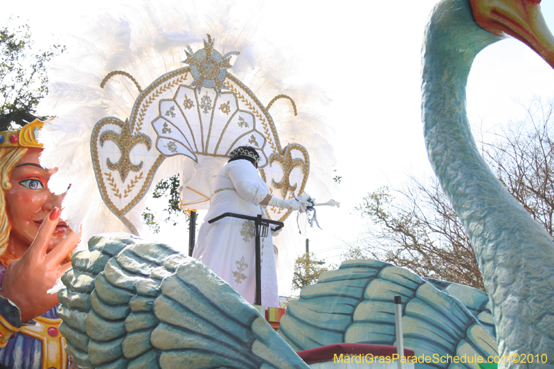 Krewe-of-King-Arthur-2010-Uptown-New-Orleans-Mardi-Gras-4707