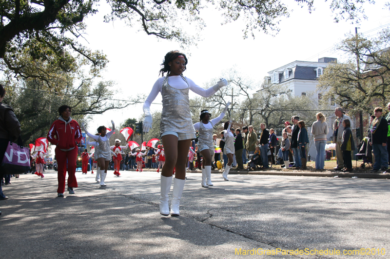 Krewe-of-King-Arthur-2010-Uptown-New-Orleans-Mardi-Gras-4715